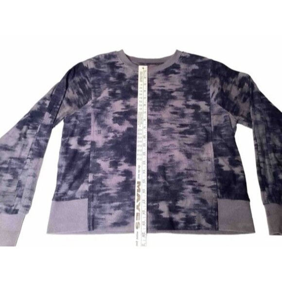 Athleta Womens Farallon Blue Gray Camo Tie Dye Sweatshirt Cropped Size Small - Picture 4 of 4
